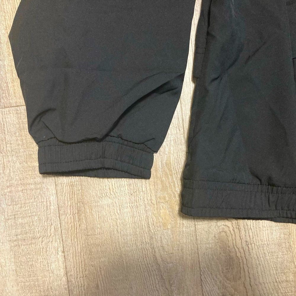Old Navy Stretch Tech Jacket - Picture 3 of 8